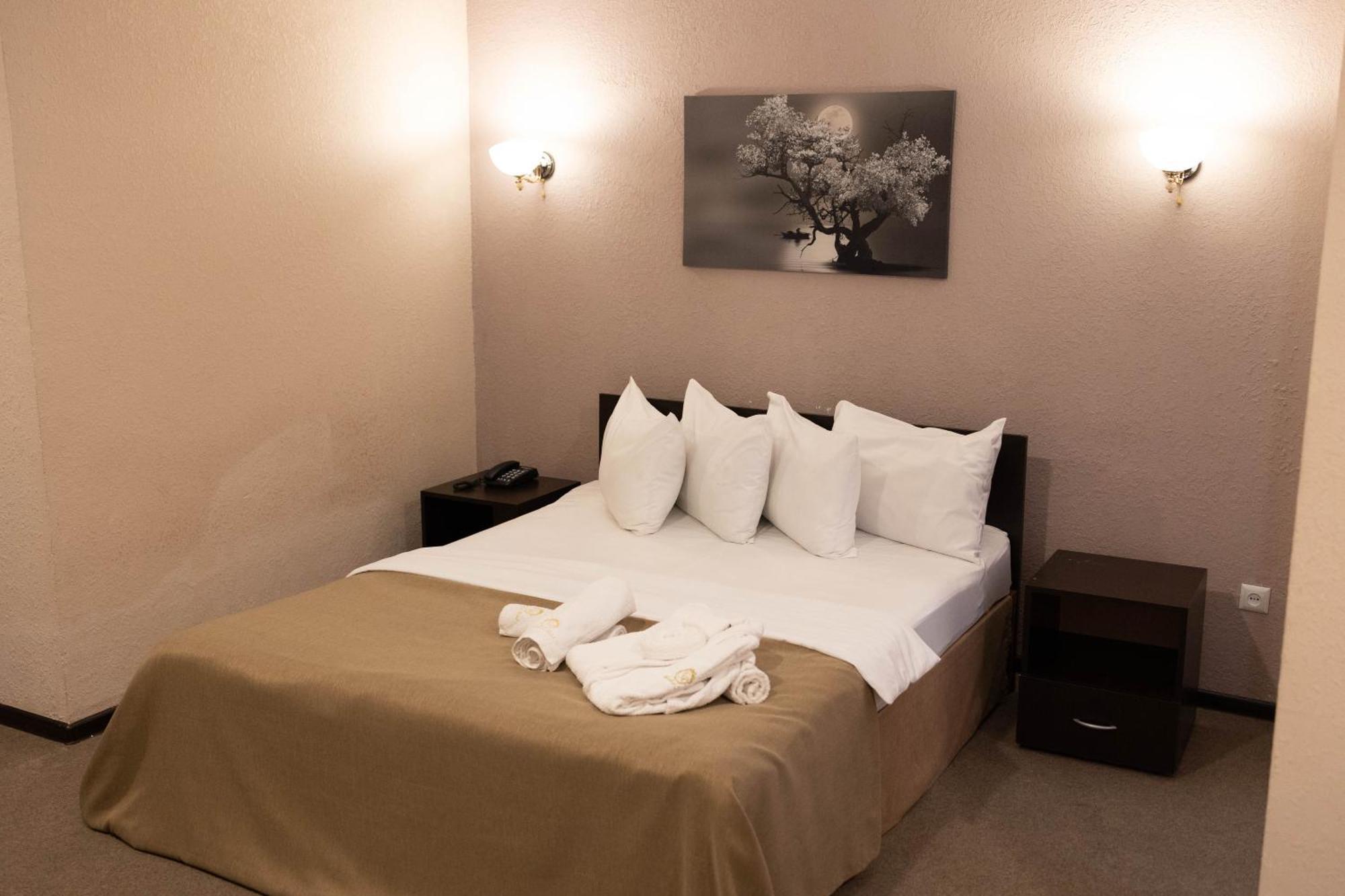 Richmind Hotel Vagharshapat Exteriör bild
