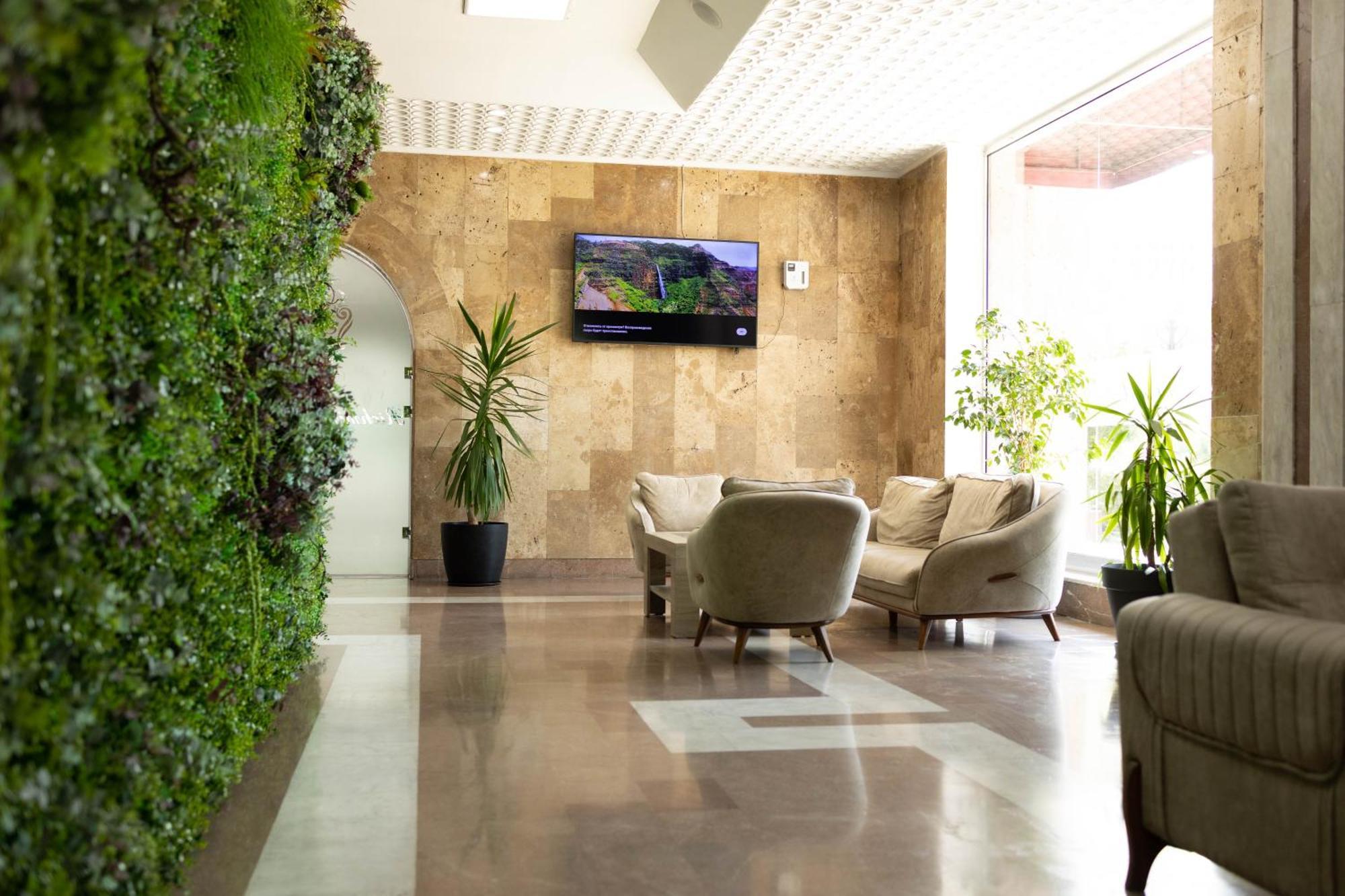 Richmind Hotel Vagharshapat Exteriör bild